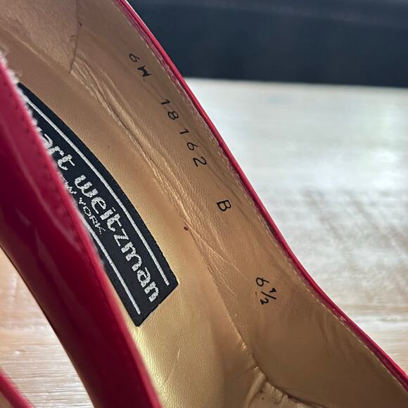 Stuart Weitzman Red Patent Leather Pumps Heels Women’s Size 6.5 Pointed Classic - Picture 4 of 6